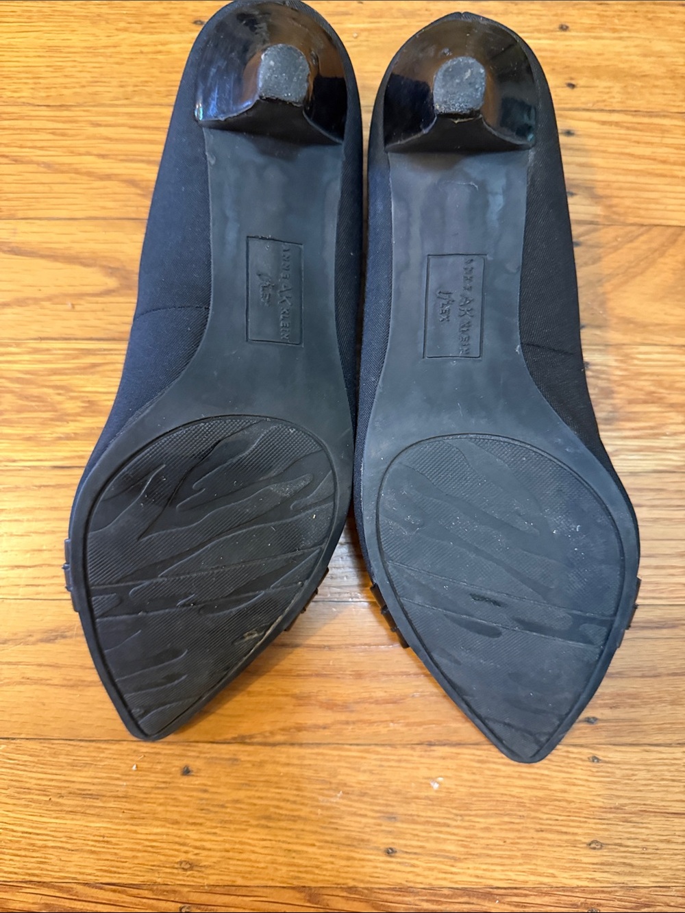 Anne Klein Black Pointed Toe Flats with Decorative Buckle 8 - Picture 4 of 10